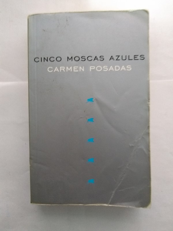 Cinco moscas azules