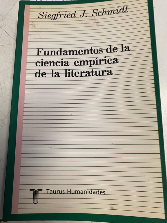 FUNDAMENTOS DE LA CIENCIA EMPIRICA DE LA LITERATURA. EL AMBITO DE LA ACTUACION SOCIAL DE LA LITERATURA.