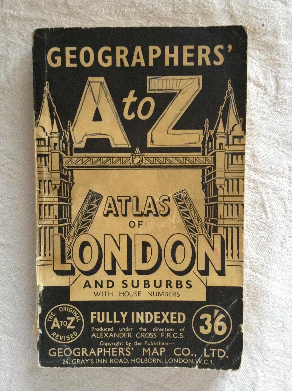 Geographers' A to Z. Atlas of London and Suburbs