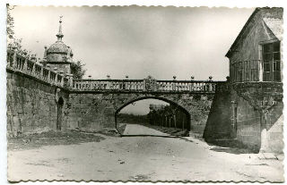 POSTAL ANTIGUA DE CAMBADOS. 4: ARCO DEL PALACIO DE FEFIÑANES/OLD POSTCARD OF CAMBADOS (PONTEVEDRA).