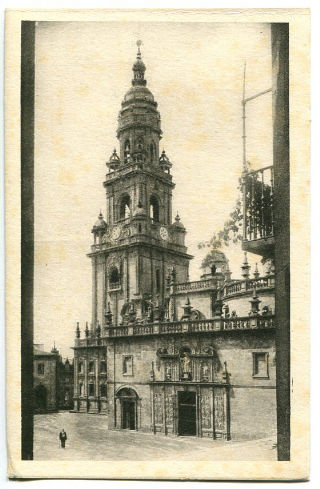 POSTAL ANTIGUA DE SANTIAGO DE COMPOSTELA: CATEDRAL. PUERTA SANTA Y TORRE DEL RELOJ/OLD POSTCARD OF SANTIAGO DE COMPOSTELA: CATEDRAL. PUERTA SANTA Y TORRE DEL RELOJ.