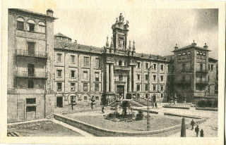 POSTAL ANTIGUA DE SANTIAGO DE COMPOSTELA: MONASTERIO DE SAN MARTIN PINARIO/OLD POSTCARD OF SANTIAGO DE COMPOSTELA: MONASTERIO DE SAN MARTIN PINARIO.