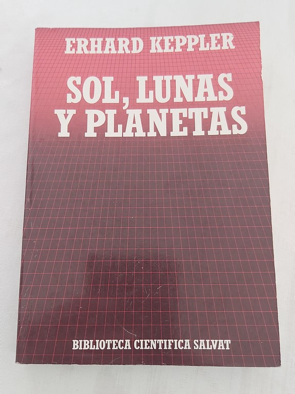 Sol, lunas y planetas